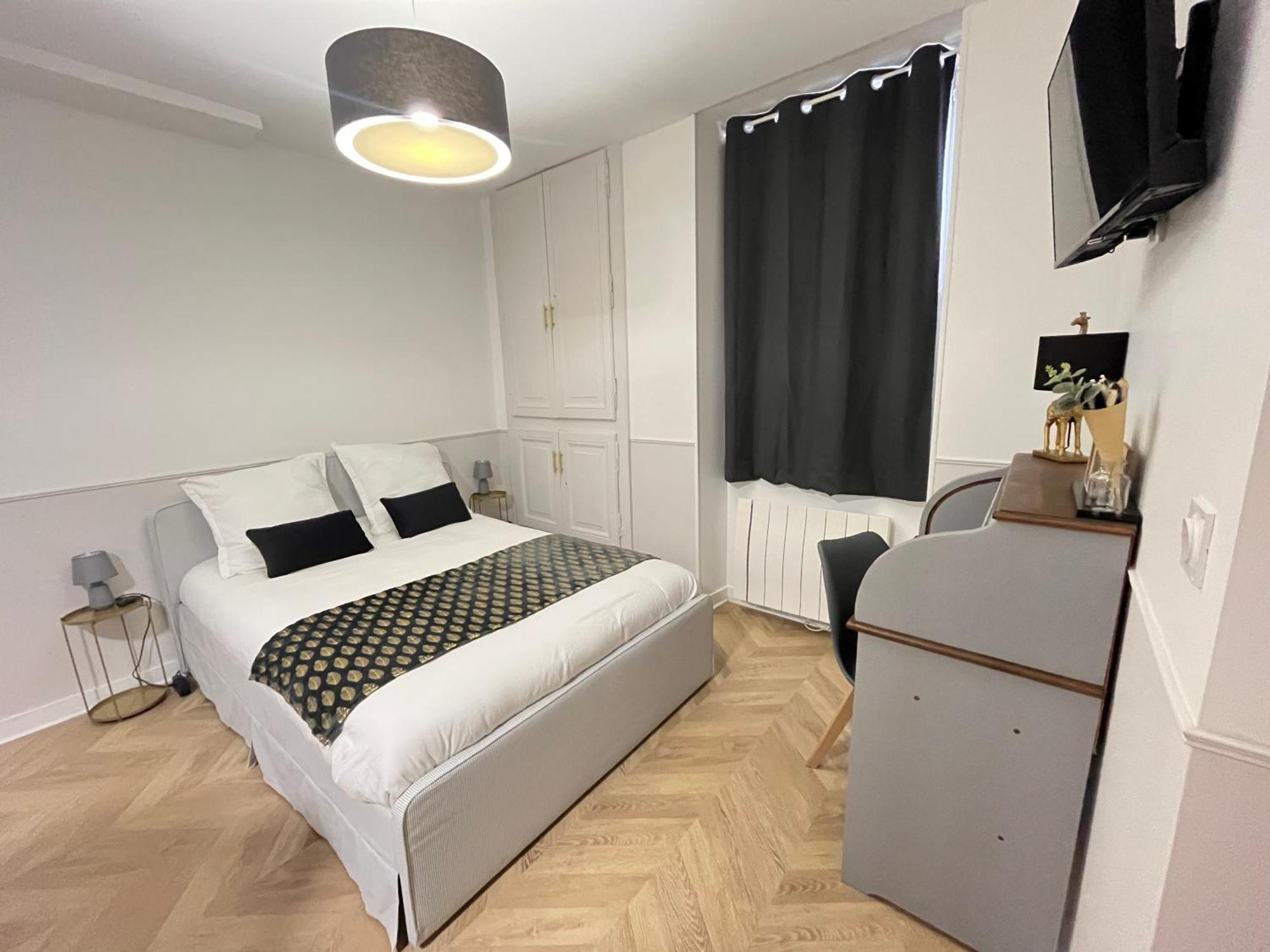 Le Studio Haslay Seraucourt En Plein Coeur De Ville De Bourges - Charme De L Ancien Et Confort Contemporain Номер фото